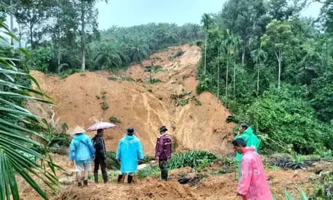 Sumatra Dilanda Banjir Bandang Terbesar dalam Satu Dekade: 708 Tewas, Ratusan Hilang