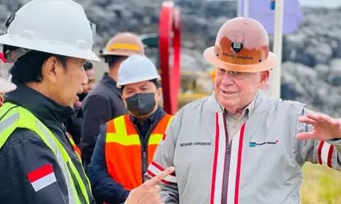 Presiden Jokowi dan Iriana Kunjungi Dua Rumah Ibadah Bawah Tanah PT Freeport di Papua