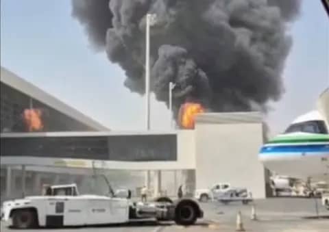 Bandara Riyadh Arab Saudi Diserang, 12 Tewas dan 300 Lainnya Terluka