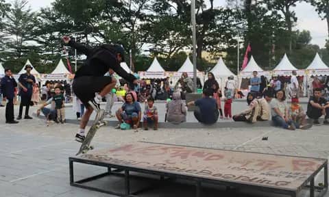 Komunitas Skateboard Pematangsiantar Masih Menanti Dukungan Fasilitas yang Layak