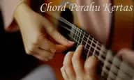 Lirik dan Chord Perahu Kertas â€“ Maudy Ayunda, Lengkap dengan Maknanya