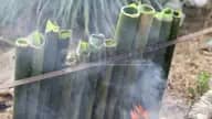 Tradisi Memasak Lemang yang Kian Tereduksi