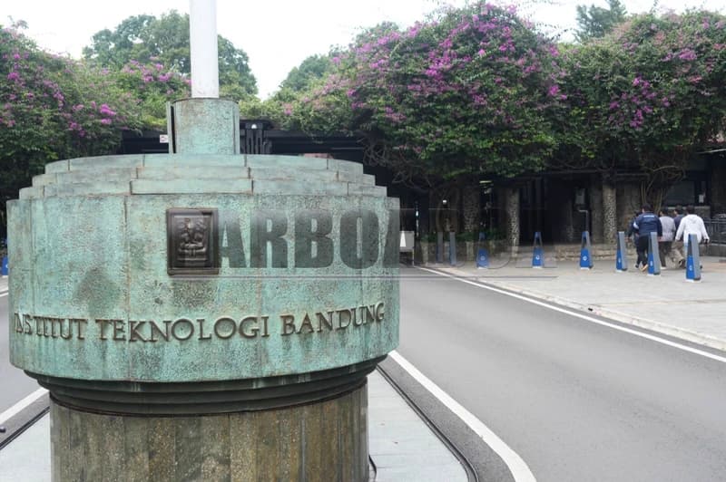 Ikon kota Bandung ini masih saja memesona.