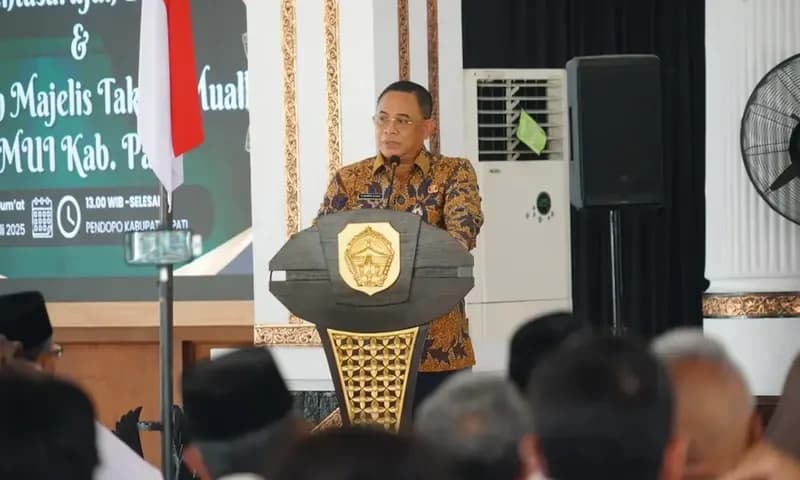 Bupati Pati Sudewo didesak mundur dari jabatannya oleh massa aksi (Foto: IG/@humaspati).