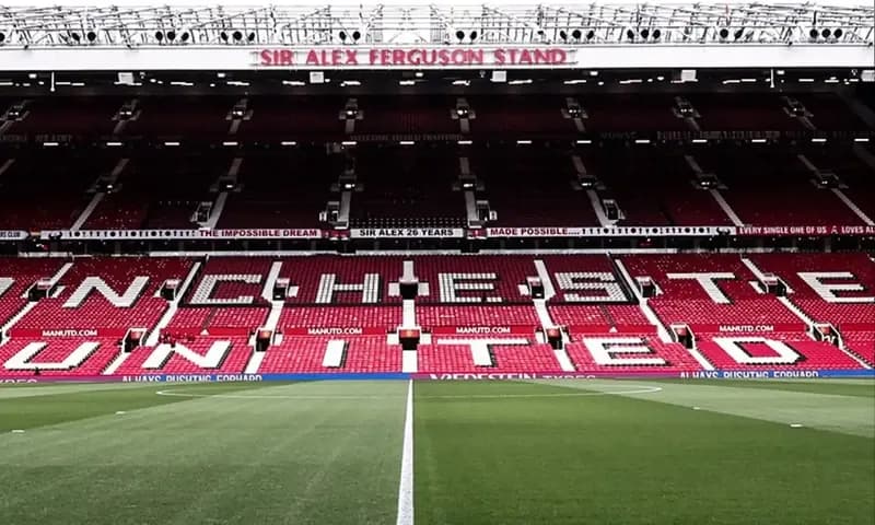 Syeikh Jassim Al Thani dikabarkan serius untuk menjadi pemilik baru Manchester United. Sultan Qatar tersebut akan mengajukan tawaran kedua untuk membeli klub sepak bola tersebut. (Foto: Instagram/@manchesterunited)