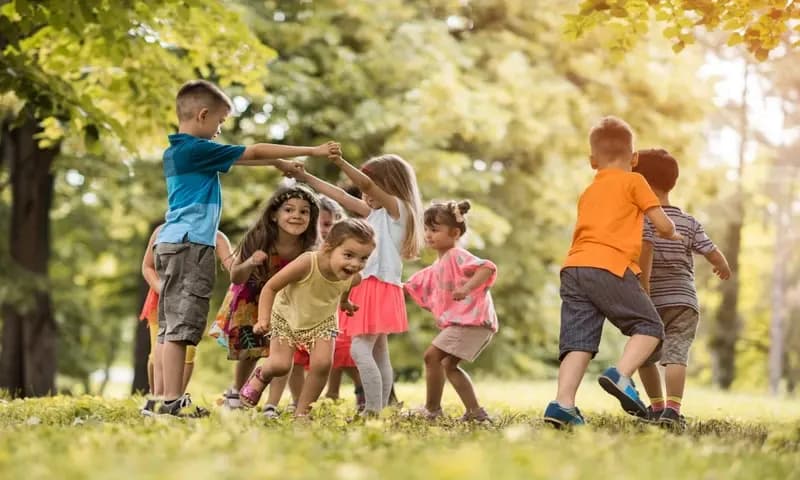 Anak - anak yang sedang bermain (Foto : Ciptomedia.com)