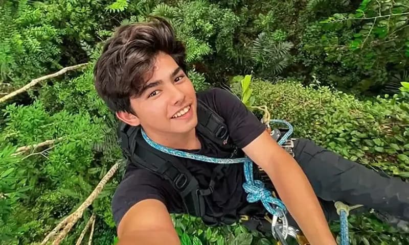 Profil dan biodata Andrew Kalaweit (Foto: Instagram/@andrewkalaweit)