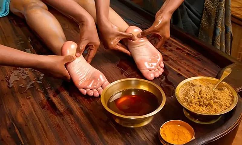 Ayurveda (Foto: Pinterest/@footfiles)