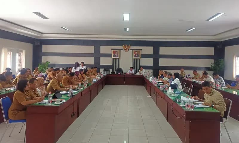 Suasana Rapat Badan Anggaran DPRD Kabupaten Simalungun dengan OPD Kabupaten Simalungun (Foto: PARBOABOA/ Jeff Gultom))
