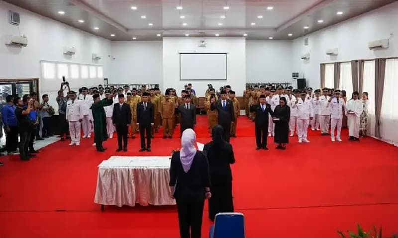 Pelantikan Jabatan Pimpinan Tinggi Pratama dan Pejabat Administrasi Pemko Pematangsiantar 22 Maret 2024 (Foto: Pemko Pematangsiantar)