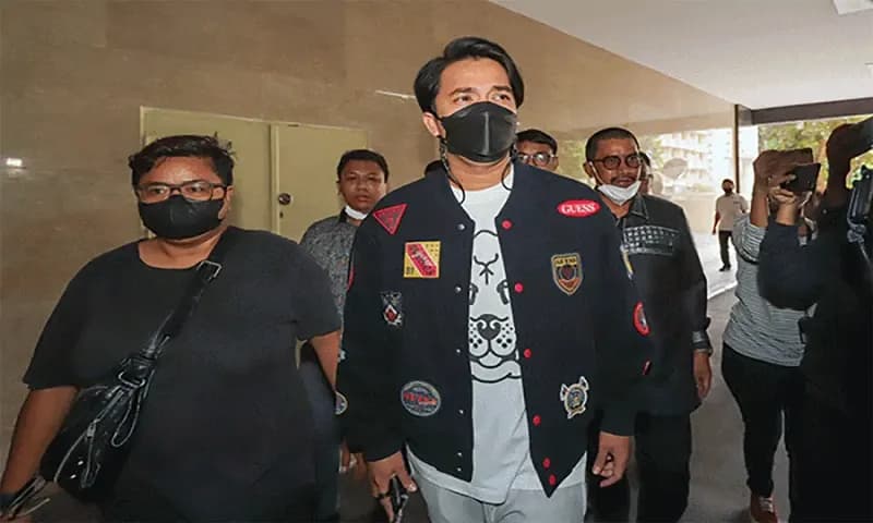 Artis Billy Syahputra penuhi panggilan Bareskrim Polri terkait dugaan kasus penipuan DNA Pro (dok:idxchannel.com)