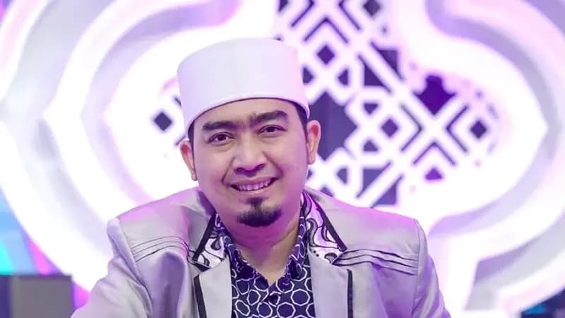 Biodata lengkap Ustadz Solmed