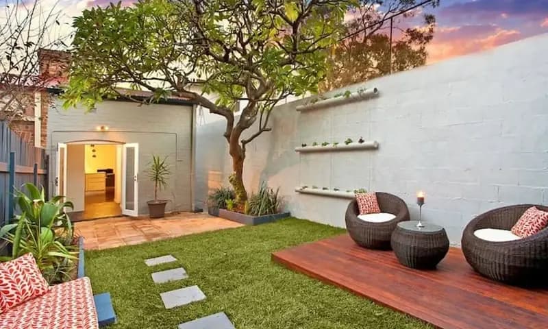 Desain taman belakang rumah, foto: Prospeku