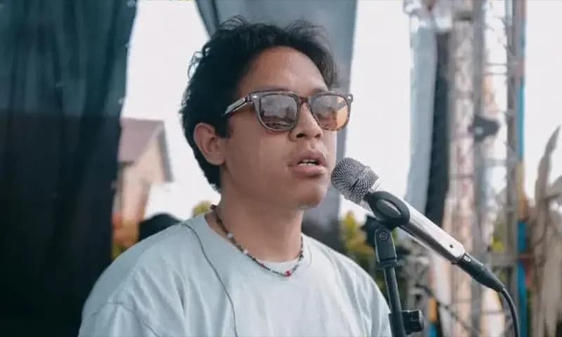 Musisi Baskara Putra alias Hindia. (Foto: IG/@wordfangs)