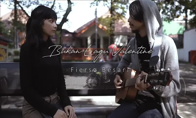 Chord Bukan Lagu Valentine (Foto:YouTube Fiersa Besari)