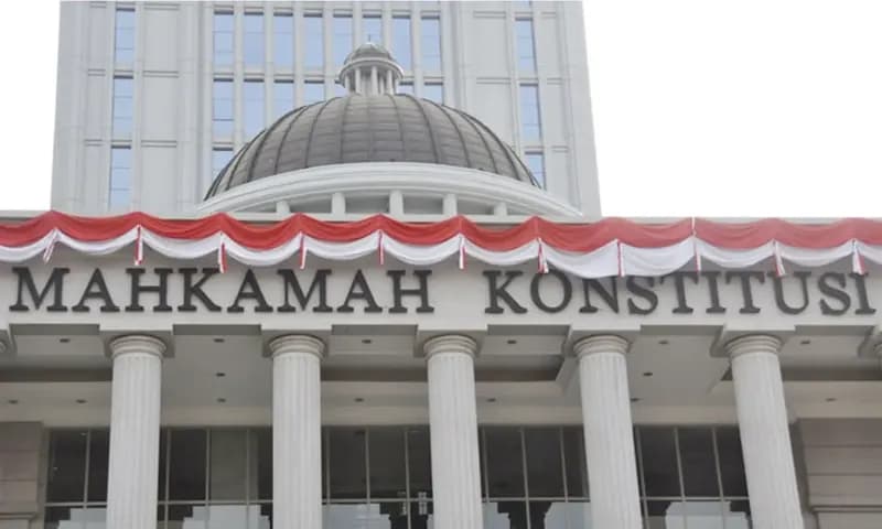 Berbagai putusan kontroversial memperkuat desakan masyarakat soal pembubaran Mahkamah Konstitusi (MK). (Foto: PARBOABOA/Puspita)