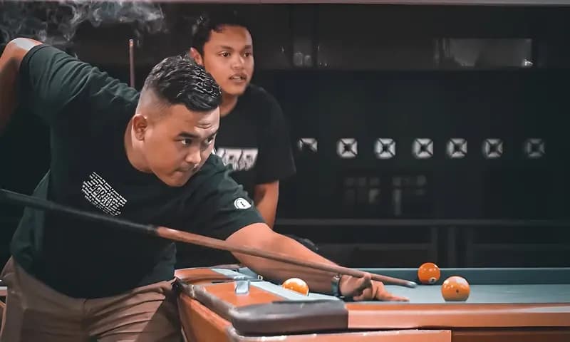 Cara main billiard (Foto: Instagram/@arifcokelat)