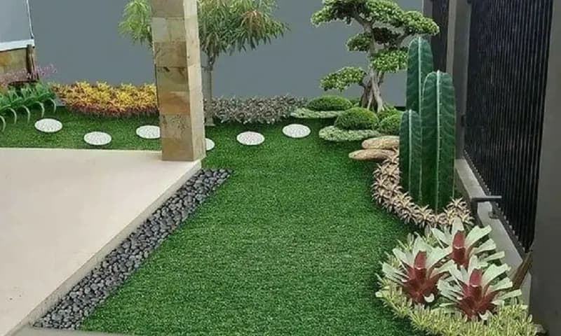 Cara bikin taman depan rumah sederhana, foto: Rumah.com