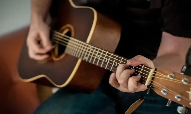Chord Lagu Pergilah Kasih Chrisye (Foto: Pexels)