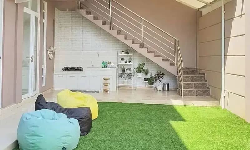 Inspirasi desain dapur terbuka dengan taman, foto: Facebook/Ilham Media