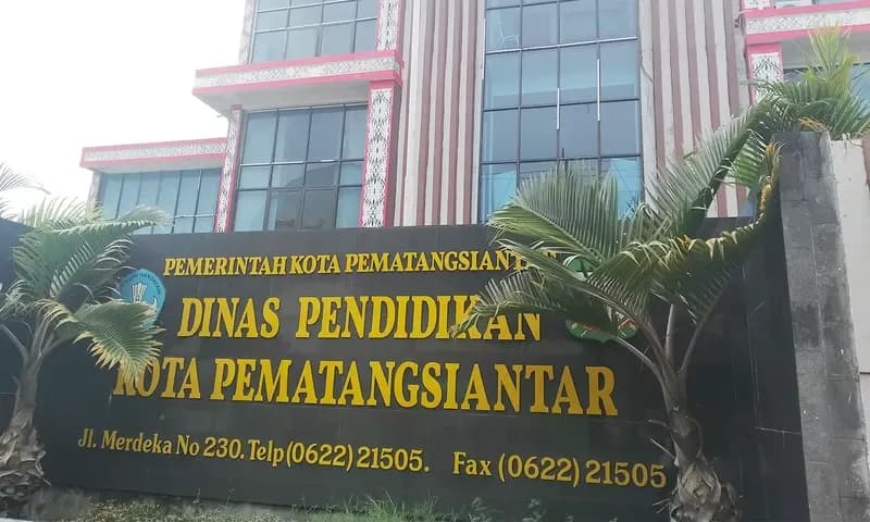 Pelajaran bahasa Simalungun terancam punah karena tidak lagi diajarkan di sekolah-sekolah lanjutan di Kota Pematang Siantara, Sumatra Utara. (Foto: PARBOABOA/Juli Sitompul)