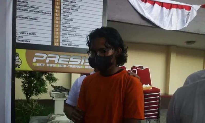 Rizkan Putra ditetapkan jadi tersangka (Detik)