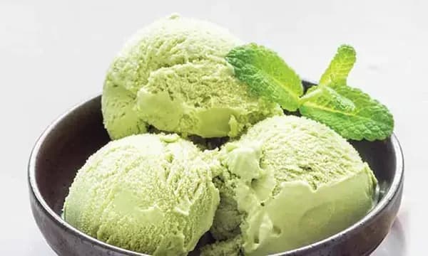 ilustrasi es krim alpukat