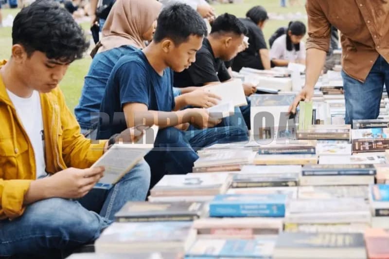 Lapak baca untuk memperluas jangkauan pembaca (Foto: Rizal/PARBOABOA)