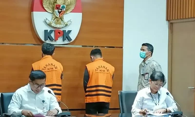 Hakim Agung Gazalba Saleh saat ditetapkan sebagai tersangka kasus suap di Mahkamah Agung (Foto: inews.id/Arie Dwi)