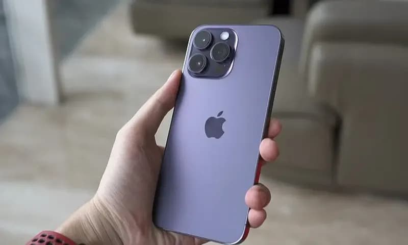 iPhone 14