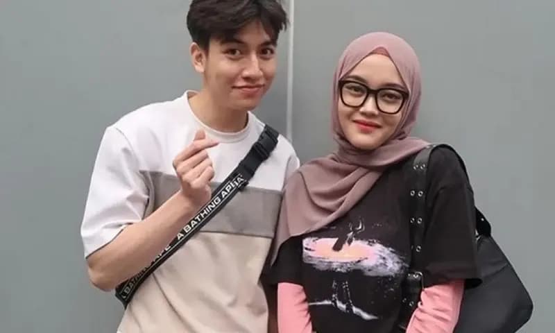 Kebersamaan Jeffry Reksa dengan Putri Delina (Foto:Suara.com)