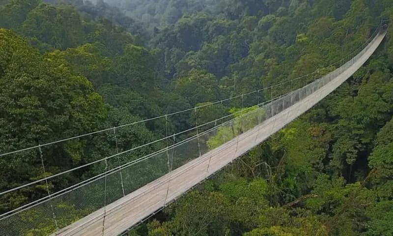 Jembatan terpanjang di Asia Tenggara (www.sabumiku.com)