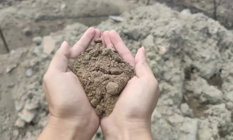 Jenis-jenis tanah di Indonesia (Foto: Parboaboa/Juni)