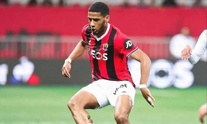 Juventus dikabarkan semakin dekat untuk mendapatkan tanda tangan bek andalan Nice, Jean-Clair Todibo. Proses transfer pemain asal Prancis ini telah memasuki tahap akhir dan diharapkan akan segera rampung dalam waktu dekat. (Foto: Instagram/@jctodibo)