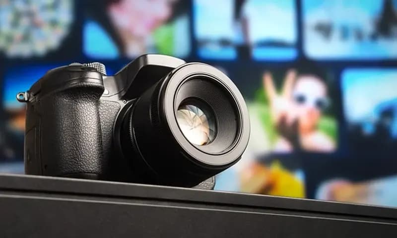Rekomendasi Kamera DSLR Terbaik (Dok:Saint-D)