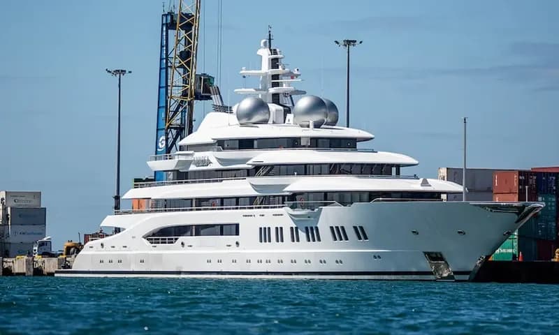 Kapal Amadea saat berlabuh di Queens Wharf di Lautoka, Fiji. (Fiji Sun/Lord Leon)