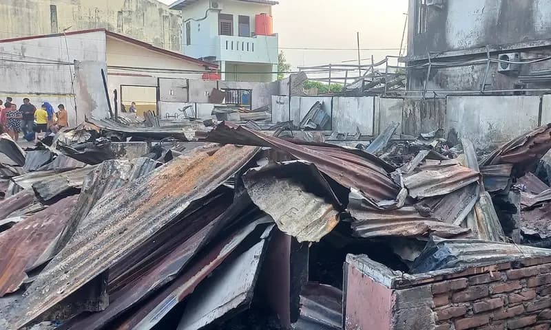Kondisi pasca kebakaran di Jalan Pembangunan, Padang Bulan Selayang I, Kecamatan Medan Selayang (Foto: Parboaboa/Sussana)