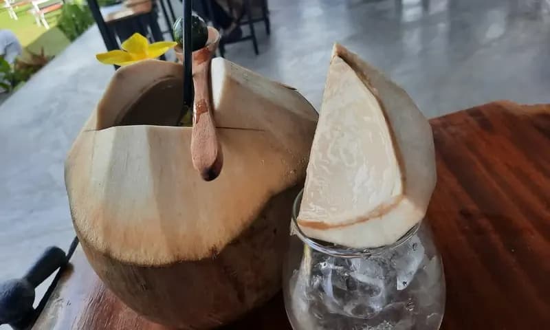 Es Kelapa Muda (Foto: Parboaboa/Lamsari)