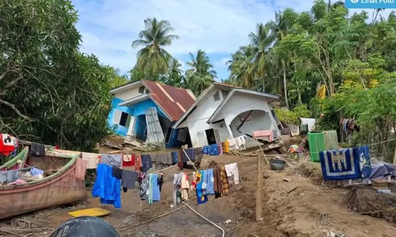 Rumah warga rusak akibat banjir di Desa Seunuddon, Kecamatan Seunuddon, Kabupaten Aceh Utara, (Foto: Dok. KOMPAS)