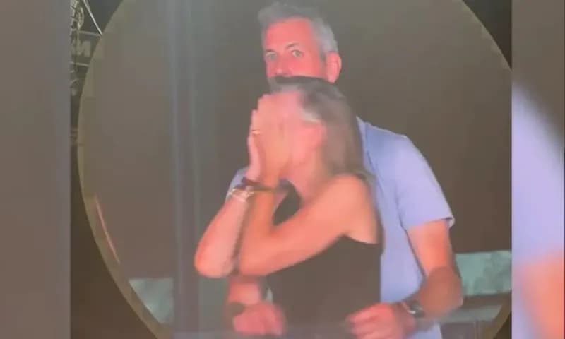 CEO Astronomer Ketahuan Selingkuh: Drama ‘Kiss Cam’. (Foto: IG/@netizenkepo)