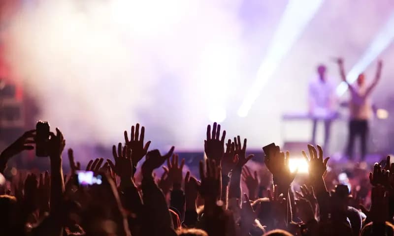 Ilustrasi konser musik (Foto: hai.grid.id)