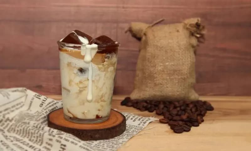 Resep minuman kekinian berbahan dasar kopi (Foto: Cookpad.com)