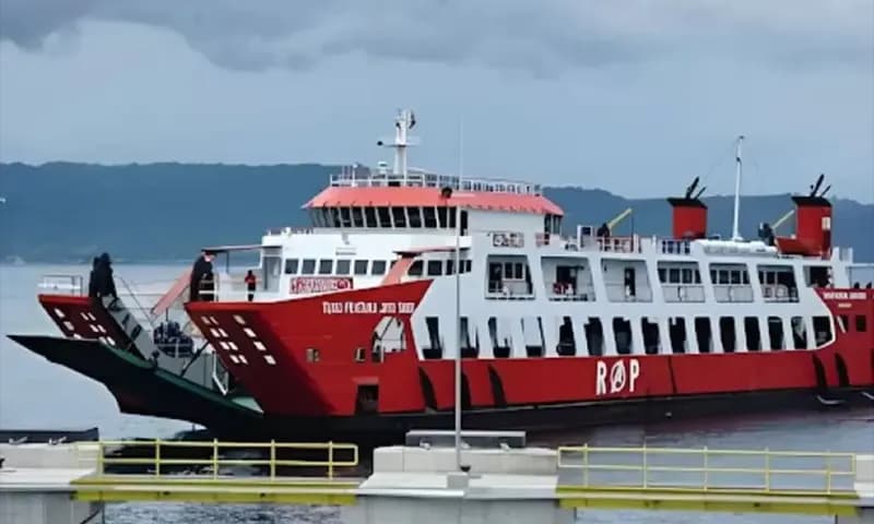 KMP Tunu Pratama Jaya yang tenggelam di Perairan Selat Bali Ketapang. (Foto: dok. Indonesians.id).