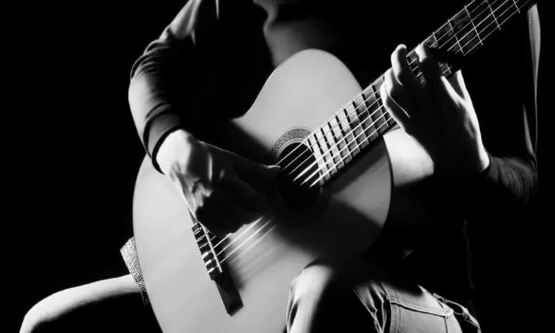 Ilustrasi Chord Kupu Kupu Malam (Foto: Shutterstock)