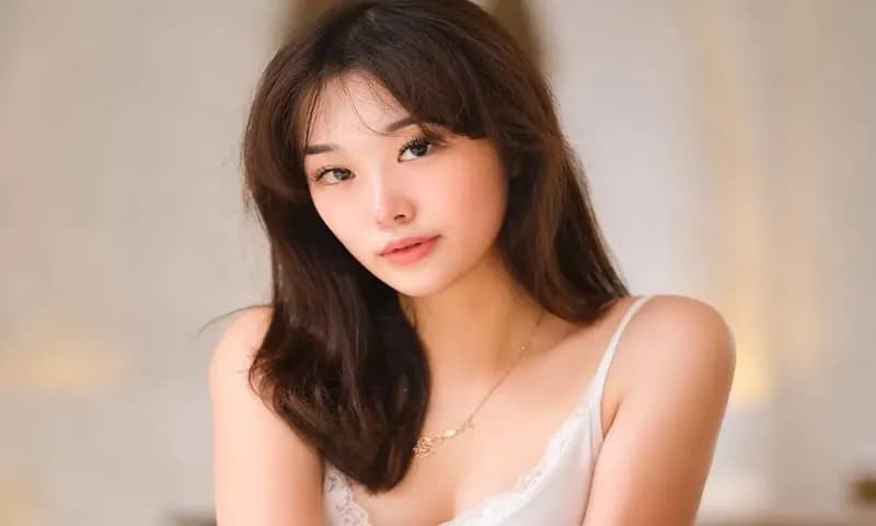 Profil dan Biodata Livy Renata (Foto: @livyrenata)