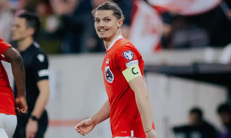 Manchester United harus kehilangan Marcel Sabitzer yang mengalami cedera lutut saat memperkuat Timnas Austria menghadapi Timnas Azerbaijan pada lanjutan Kualifikasi Euro 2024. (Foto: Instagram/@marcel7sabitzer)