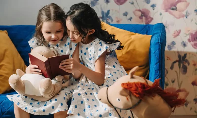 Ilustrasi Anak-Anak Yang Akan Mendapatkan Perlindungan Dari Dunia Digital. (Foto: Pexels/@ron lach)