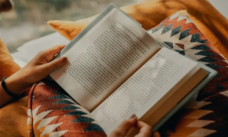 Novel Best Seller Terbaik (Foto: Unsplash.com)