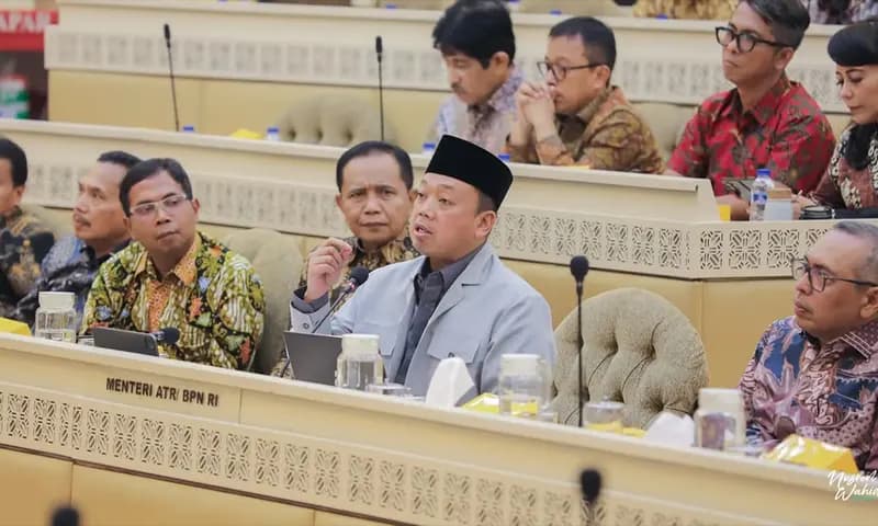 Menteri ATR/BPN, Nusron Wahid mengungkap fakta mencengangkan terkait distribusi lahan di Indonesia yang dikuasai hanya oleh 60 Keluarga. (Foto: IG/@nusronwahid)
