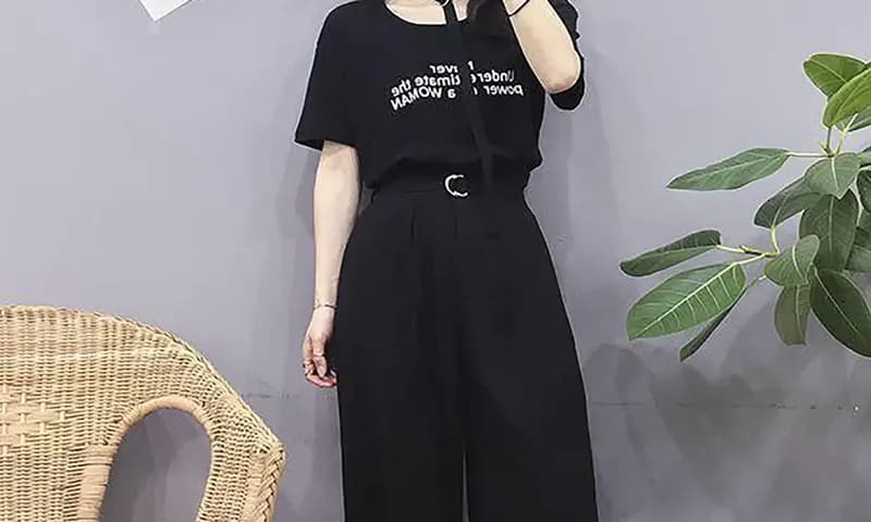 Inspirasi OOTD kulot hitam (Foto: Pinterest/@jrpandallama)